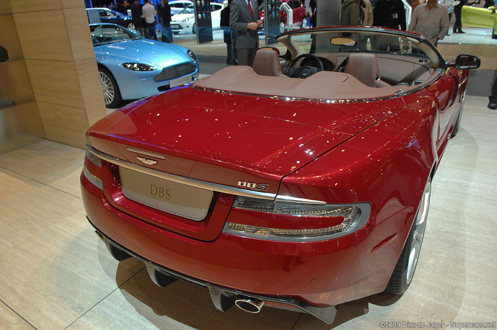 2009 Geneva Motor Show-3