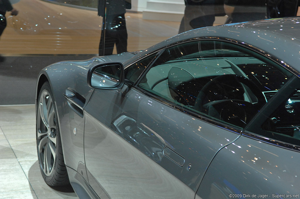 2009 Geneva Motor Show-3