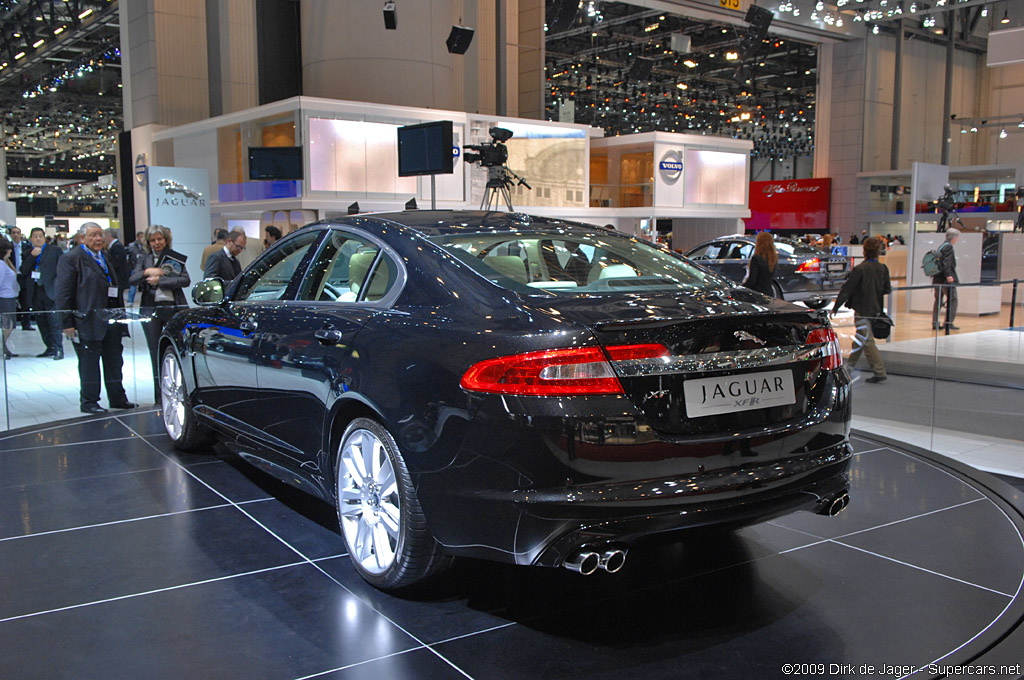 2009 Geneva Motor Show-2