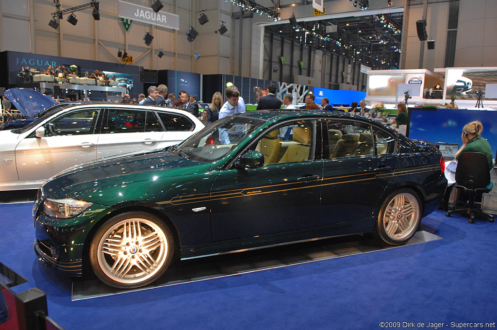 2009 Geneva Motor Show-4