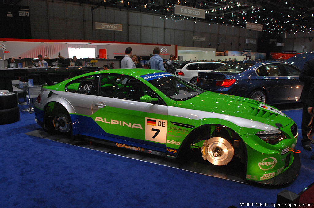 2009 Geneva Motor Show-3