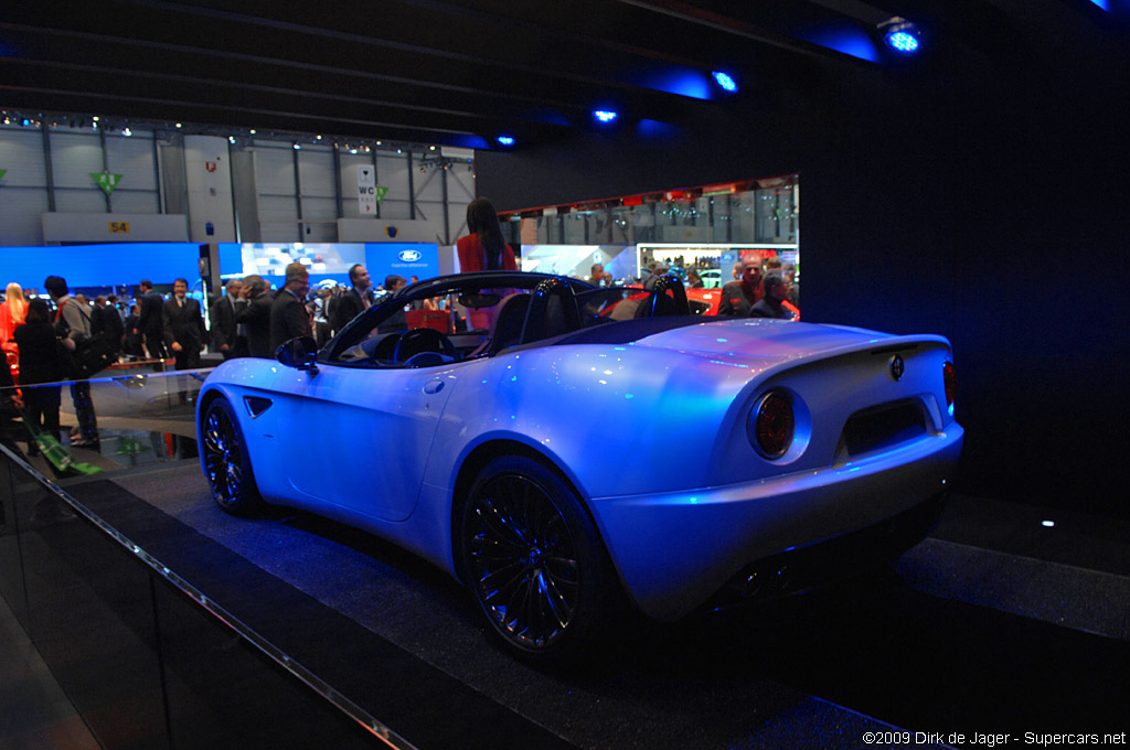 2009 Geneva Motor Show-3