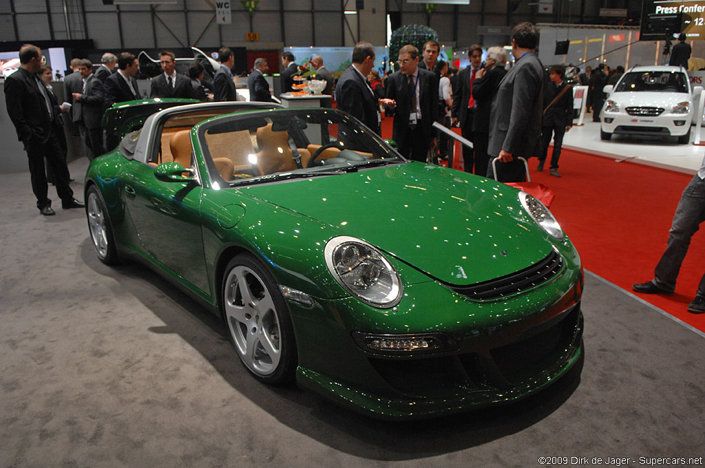 2009 Geneva Motor Show-4