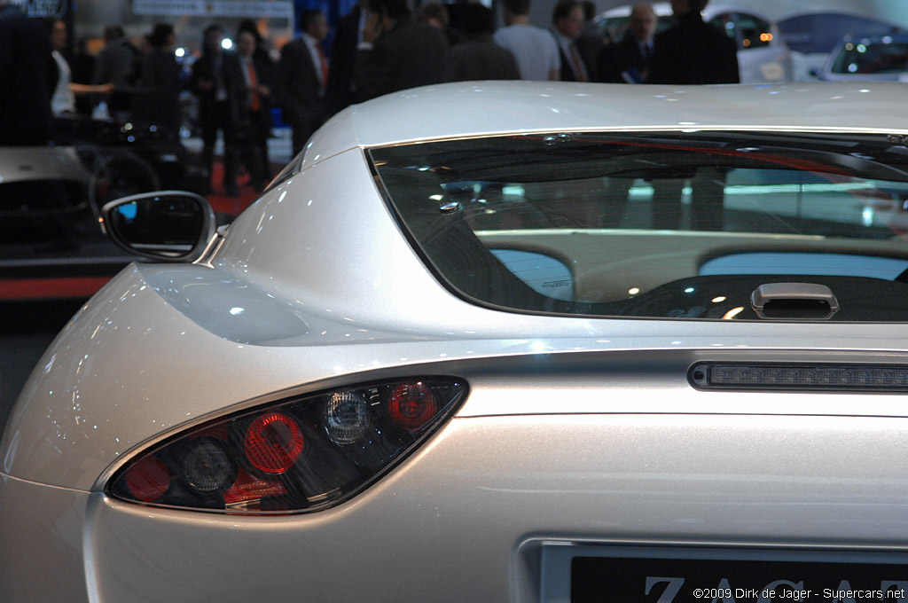 2009 Geneva Motor Show-4