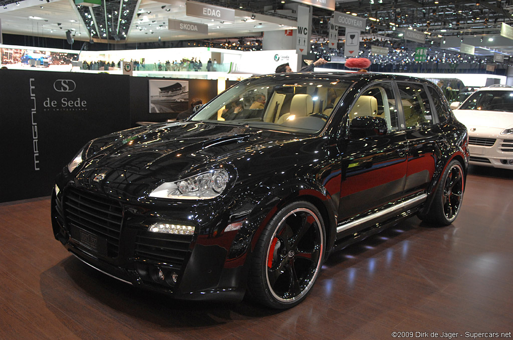 2009 Geneva Motor Show-4