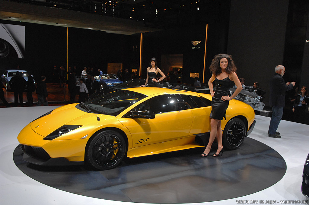 2009 Geneva Motor Show-4