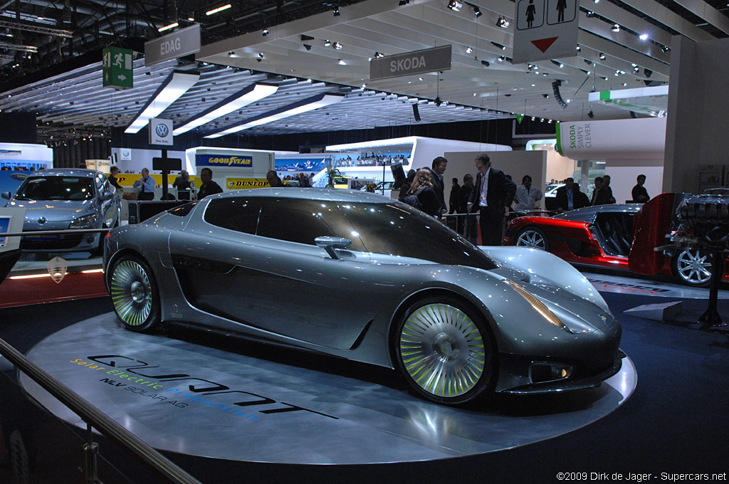 2009 Geneva Motor Show-3