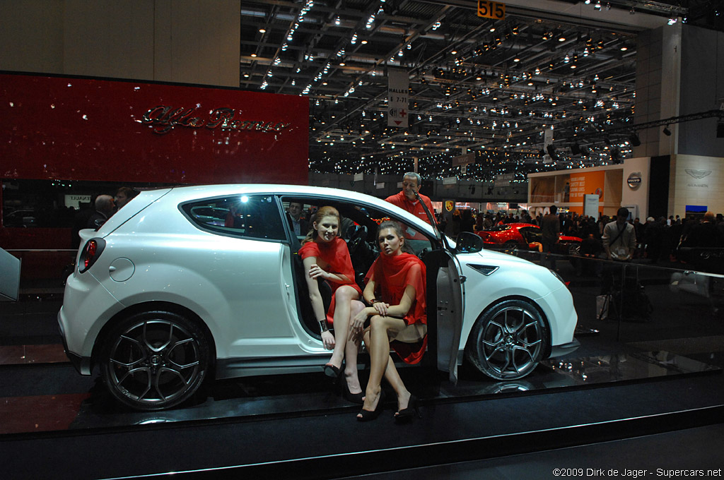 2009 Geneva Motor Show-3