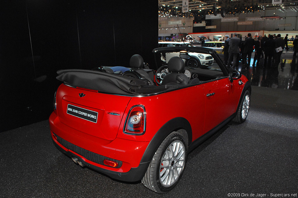 2009 Geneva Motor Show-2