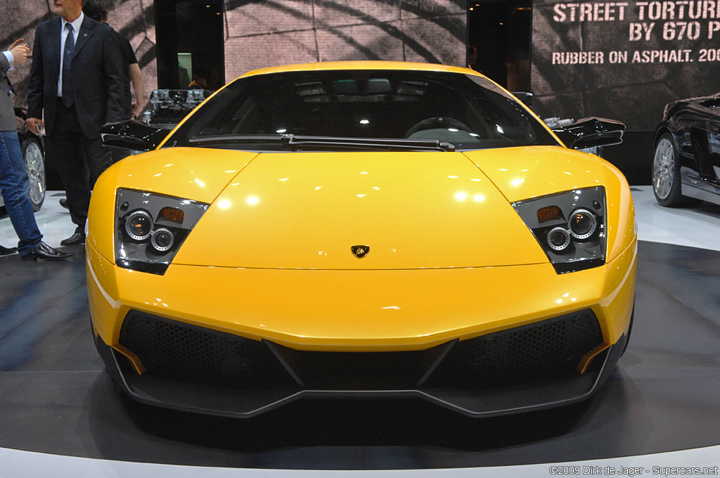 2009 Geneva Motor Show-4