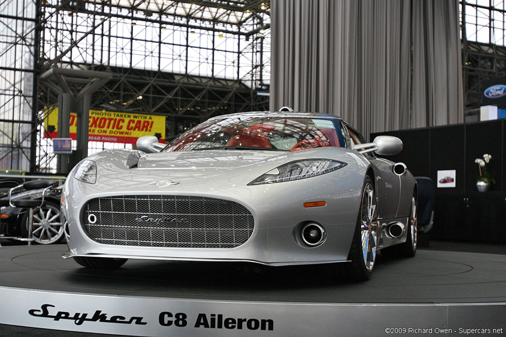 2009 New York International Auto Show-4