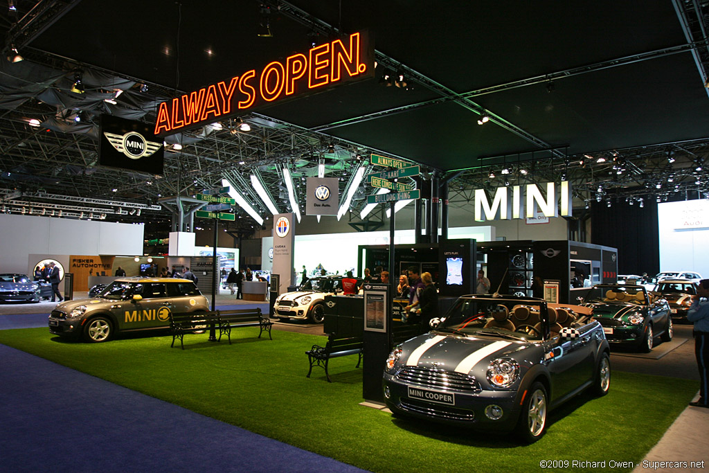 2009 New York International Auto Show-3