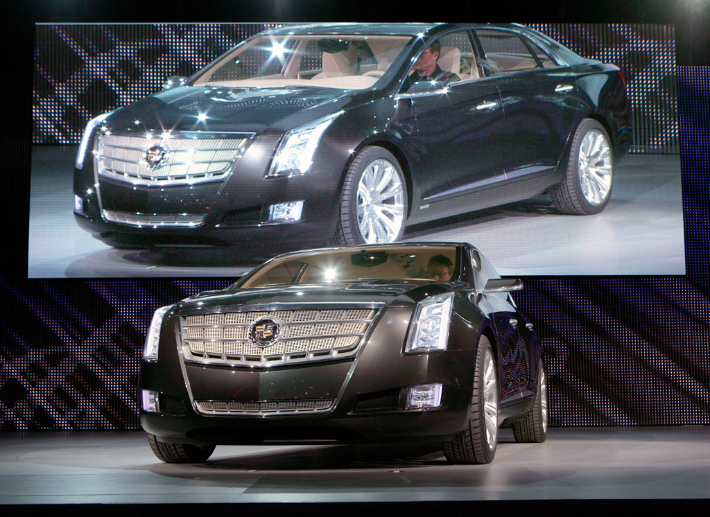 2010 Cadillac XTS Platinum Concept Gallery