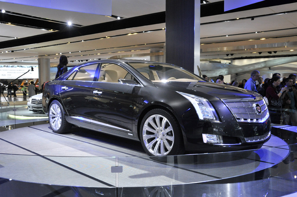 2010 Cadillac XTS Platinum Concept Gallery