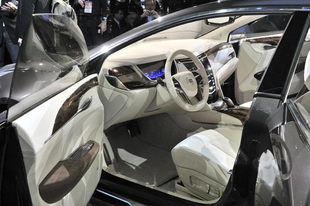 2010 Cadillac XTS Platinum Concept Gallery