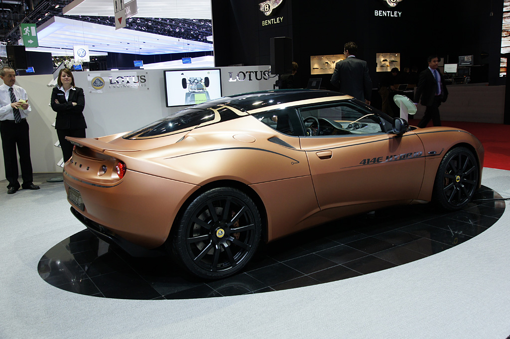 2010 Geneva International Motor Show-3