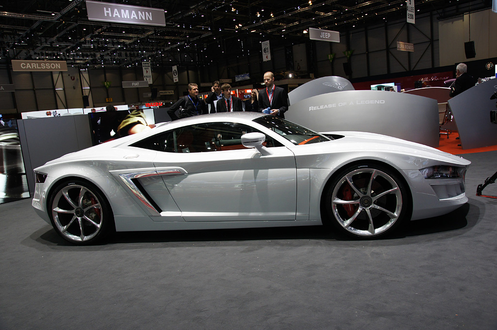 2010 Geneva International Motor Show-3