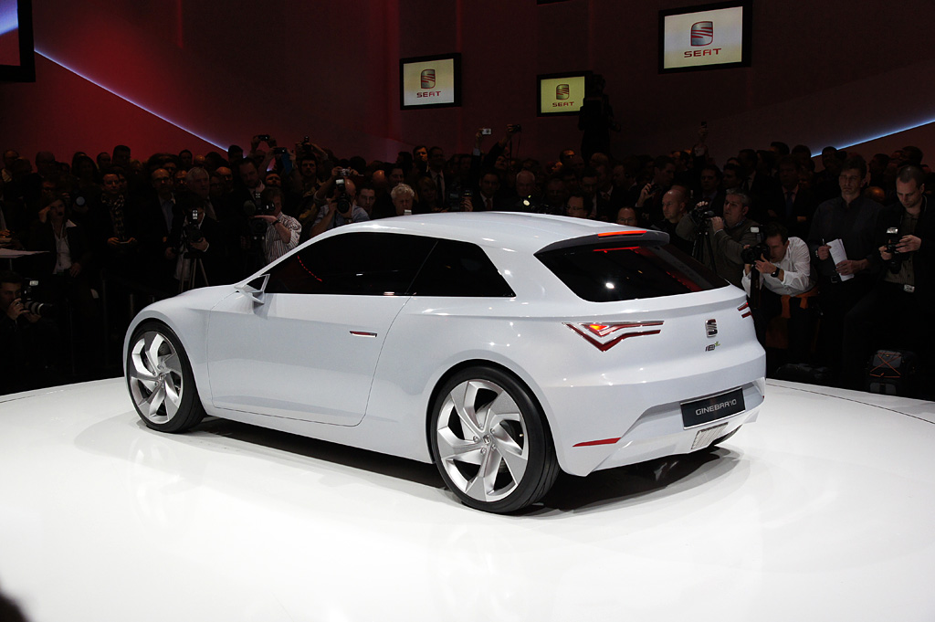 2010 Geneva International Motor Show-3