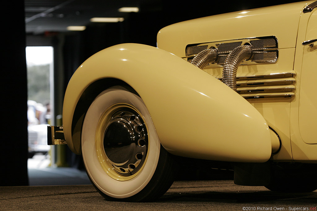 1935 Cord 810 Gallery