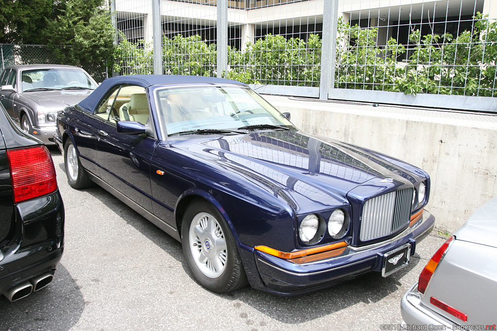 Vintage Elegance: 1995 Bentley Azure