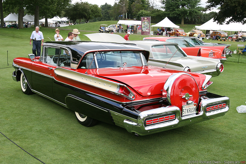 2010 Concours d'Elegance of America at Meadow Brook-6