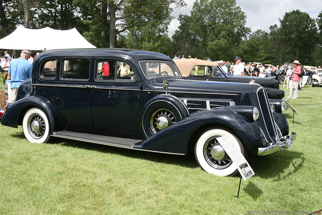 2010 Concours d'Elegance of America at Meadow Brook-5