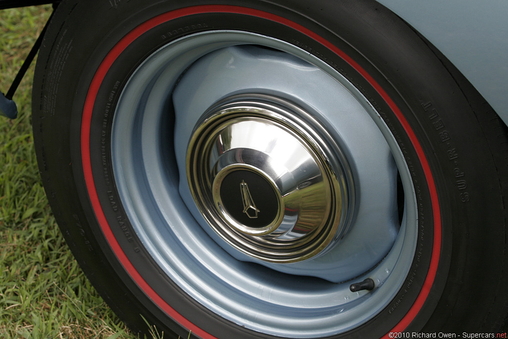 2010 Concours d'Elegance of America at Meadow Brook-7