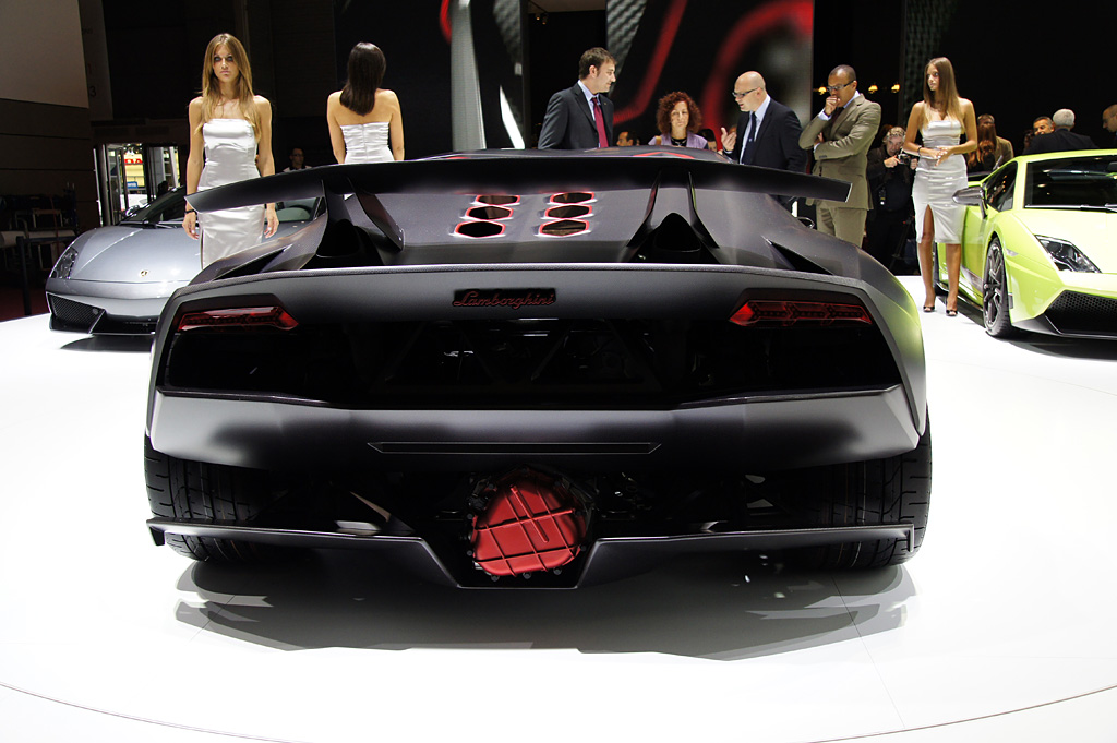 2010 Paris Motor Show-2