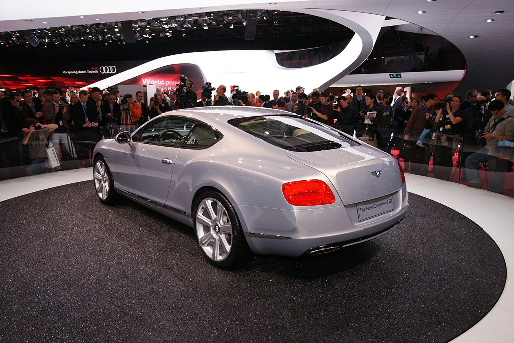 2010 Paris Motor Show-2