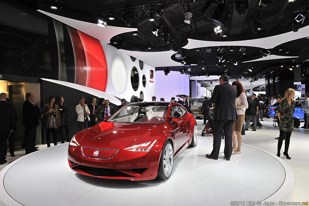 2010 Paris Motor Show-3