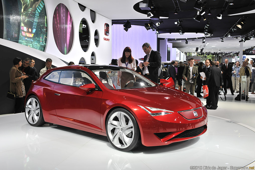 2010 Paris Motor Show-3