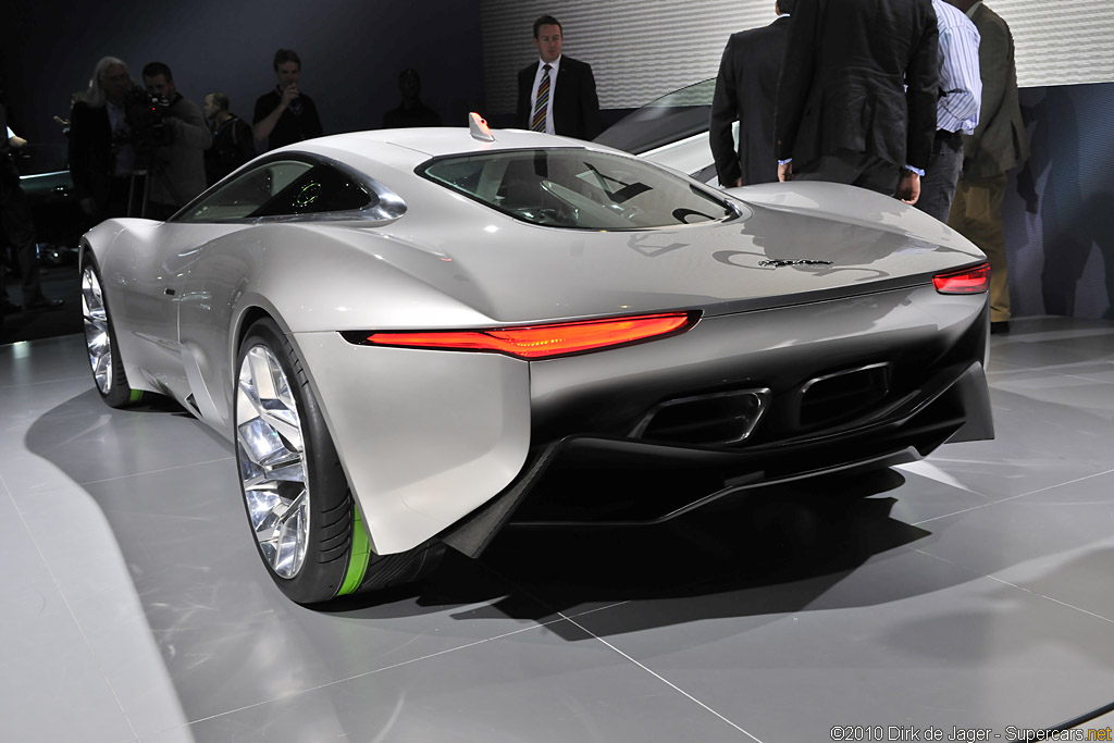 2010 Paris Motor Show-1