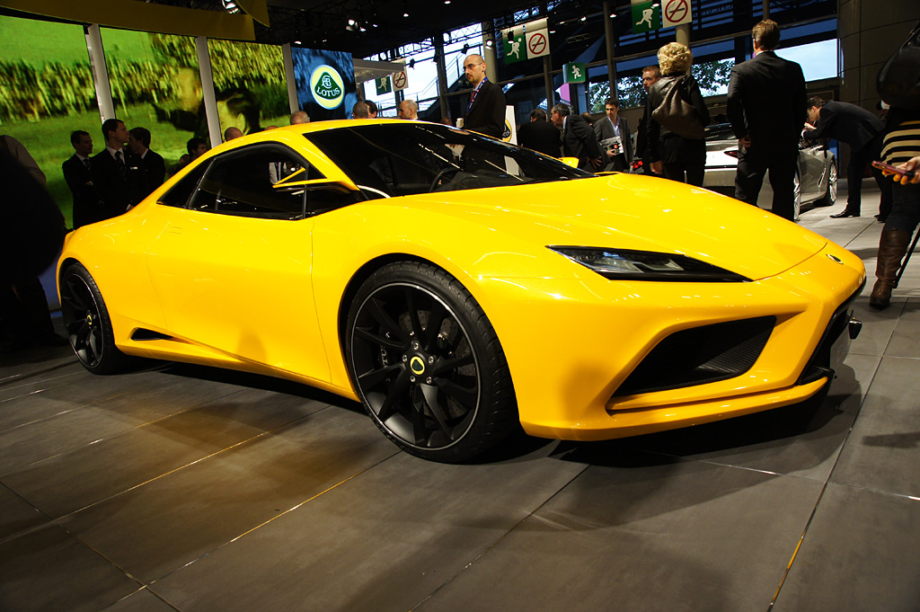 2010 Paris Motor Show-2