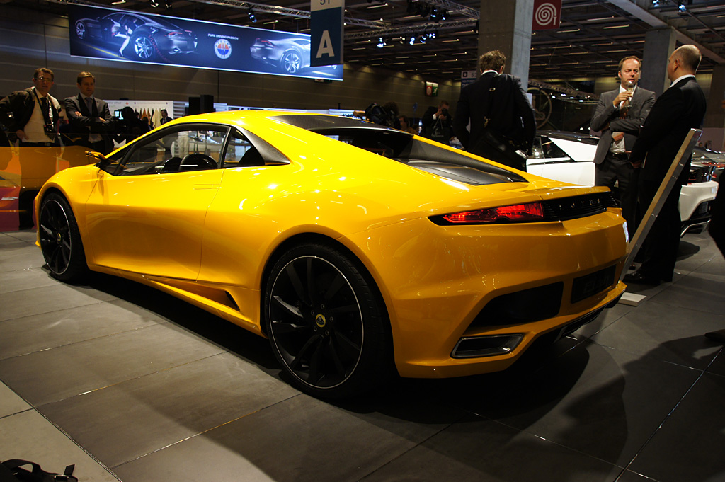 2010 Paris Motor Show-2