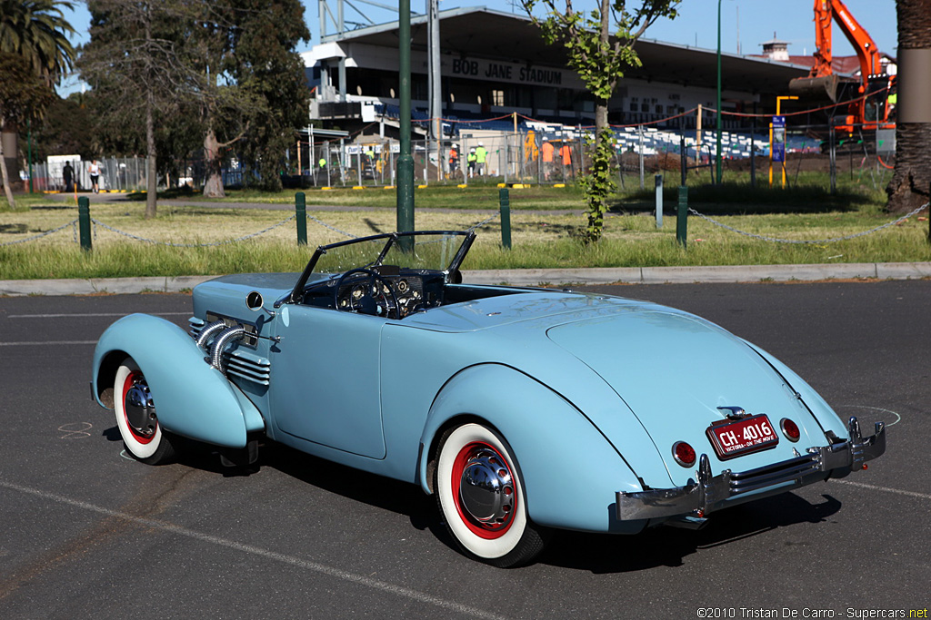 1935 Cord 810 Gallery