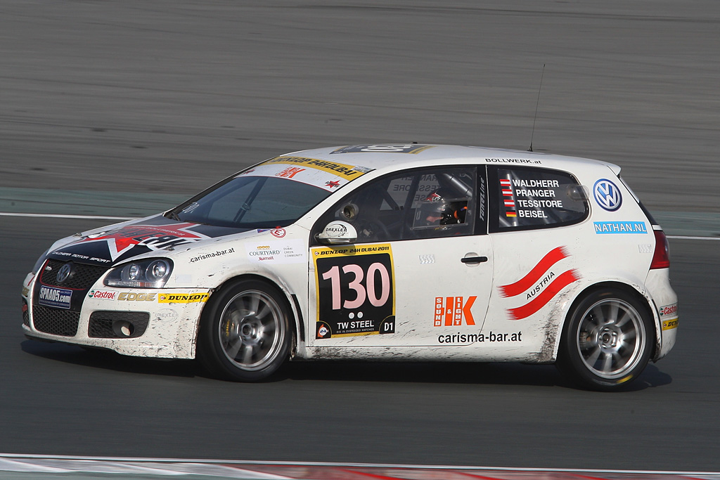 2011 Dunlop 24H of Dubai-1