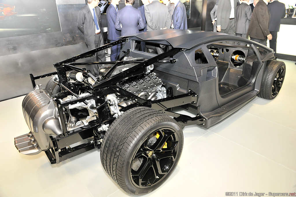 2011 Geneva Motor Show-1