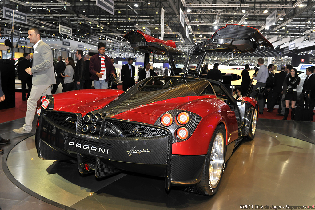 2011 Geneva Motor Show-1