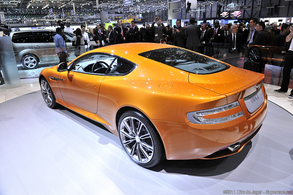 2011 Geneva Motor Show-3