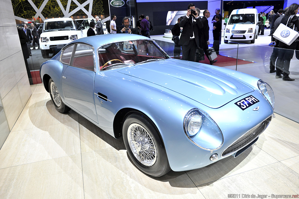 2011 Geneva Motor Show-5