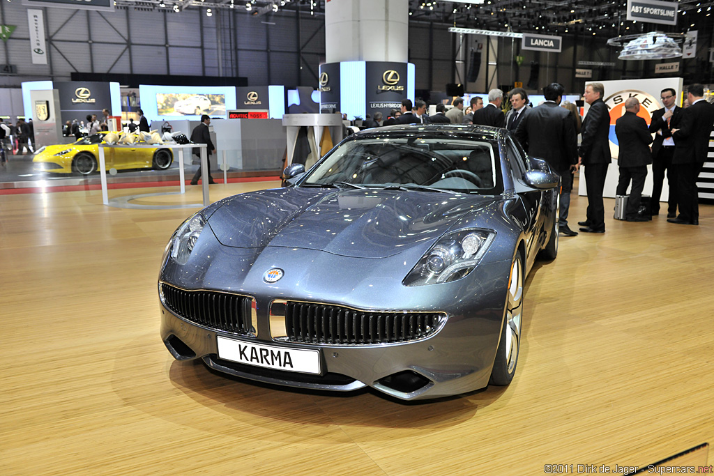 2011 Geneva Motor Show-3