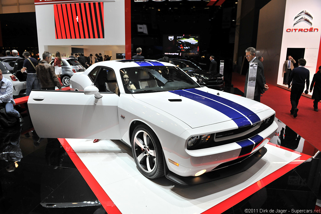 2011 Geneva Motor Show-3