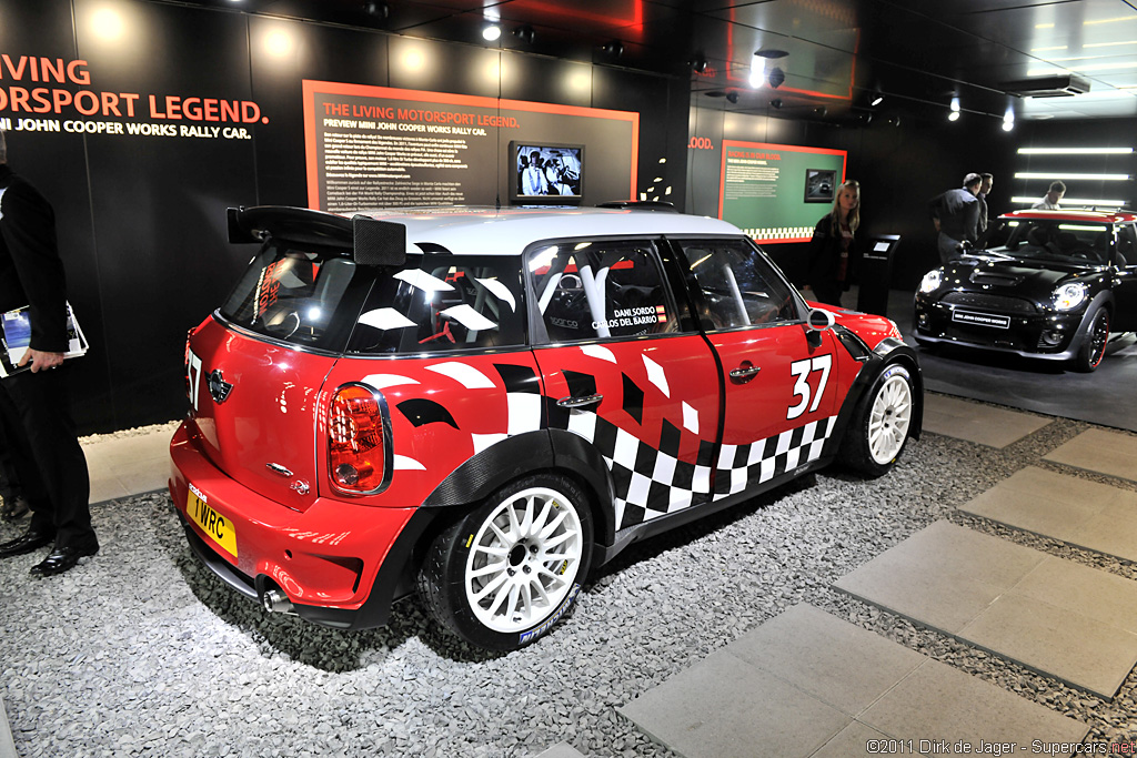 2011 Geneva Motor Show-2