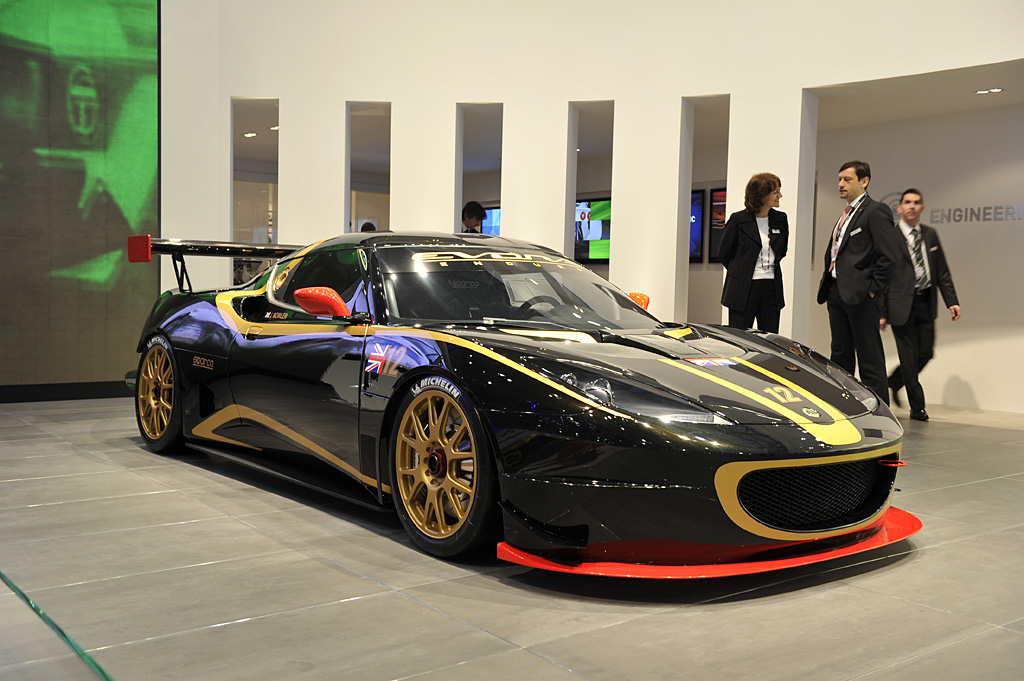 2011 Geneva Motor Show-2