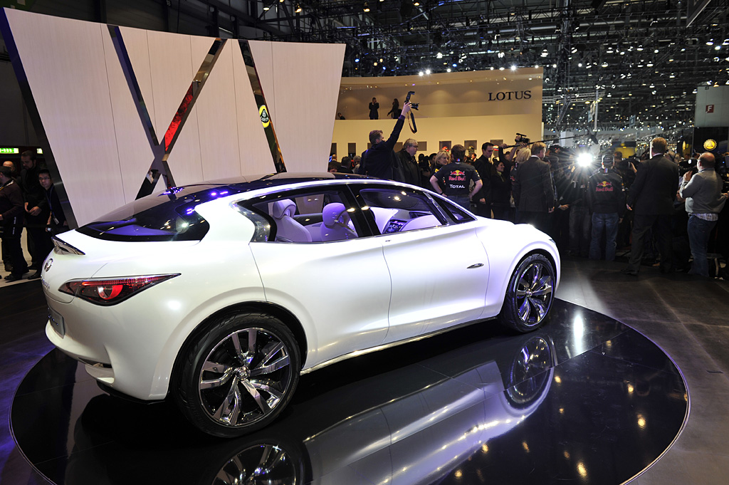 2011 Geneva Motor Show-2