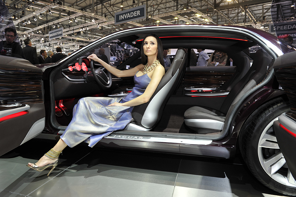 2011 Geneva Motor Show-2