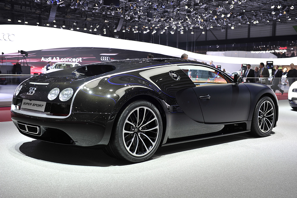 2011 Geneva Motor Show-1