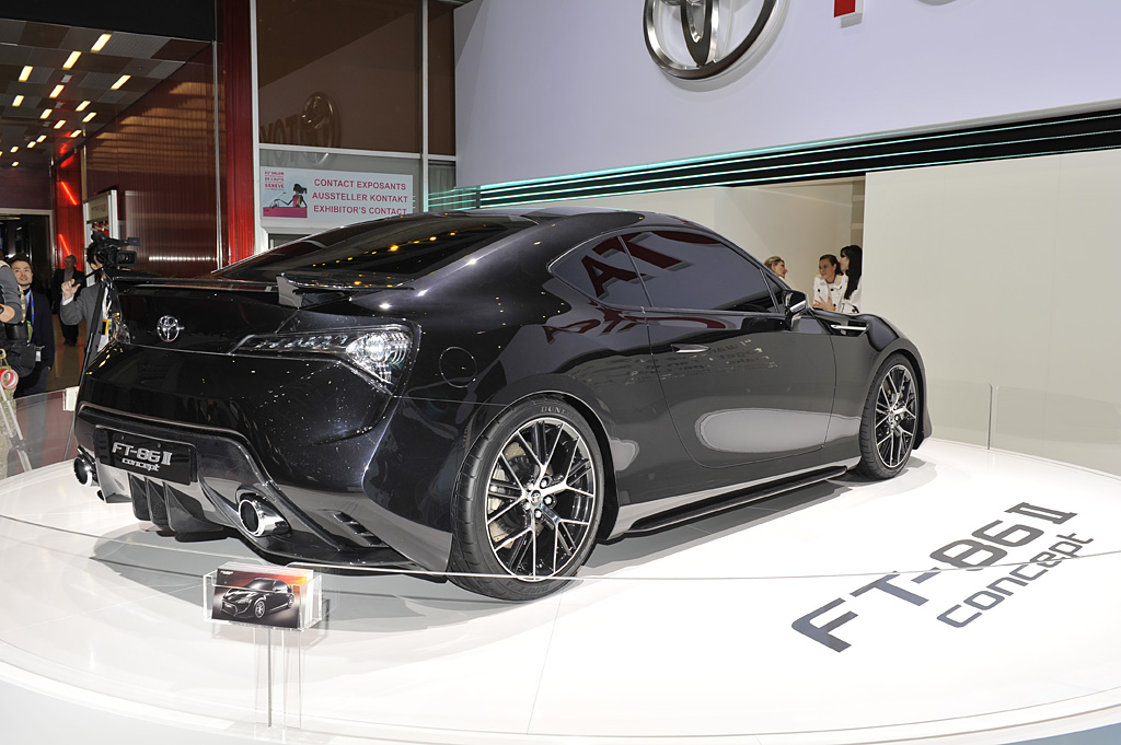 2011 Geneva Motor Show-2