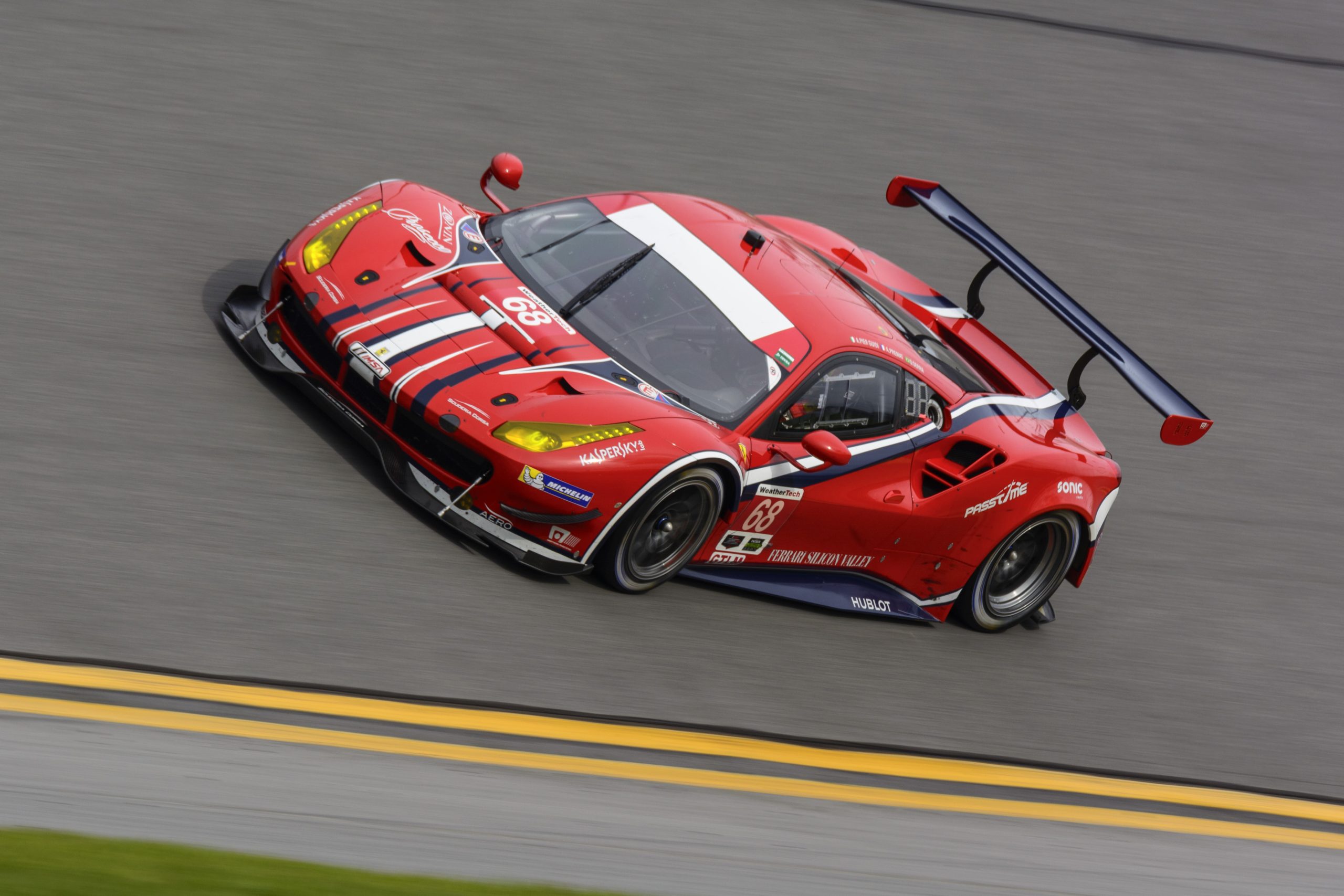 2016 Ferrari 488 GTE