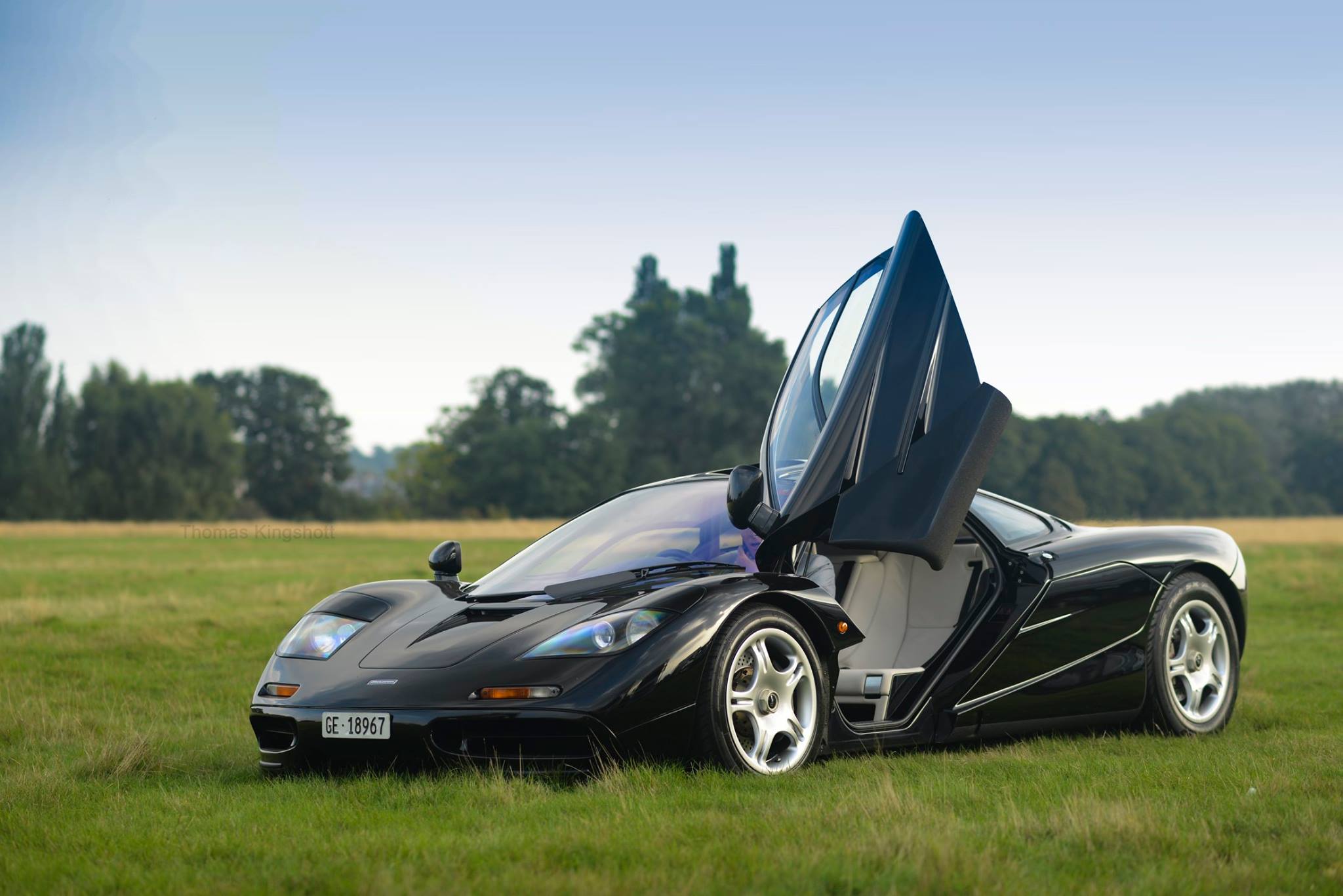 Фото быстрых машин. MCLAREN f1. Машина Макларен f1. Макларен ф1 1992. MCLAREN f1 94.